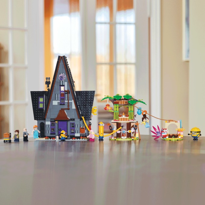 LEGO Minions and Gru's Family Mansion, , large