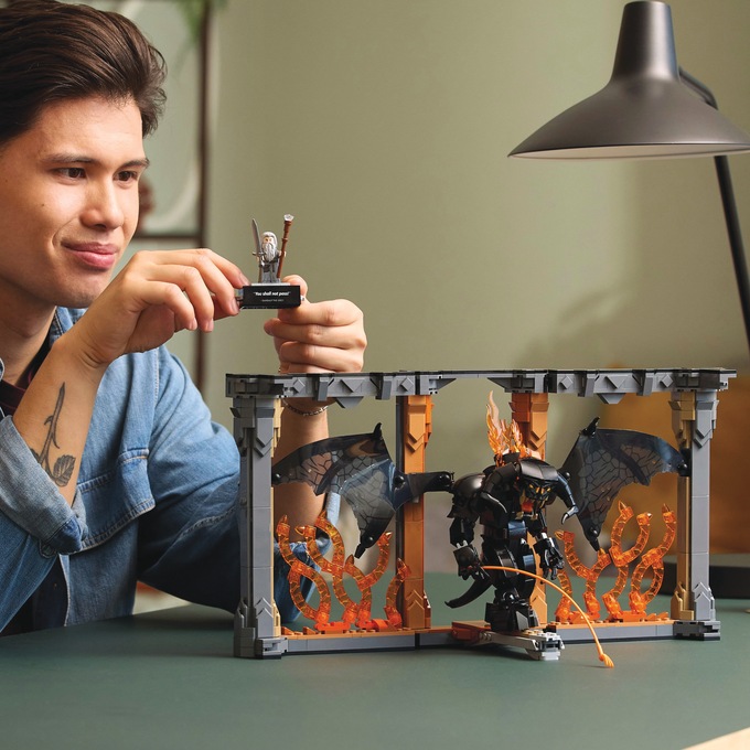 LEGO Icons The Lord of the Rings: Balrog Book Nook, , large