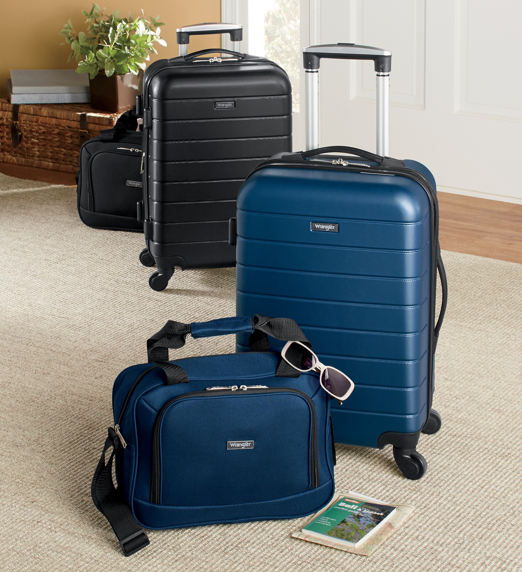 wrangler 2 piece luggage set