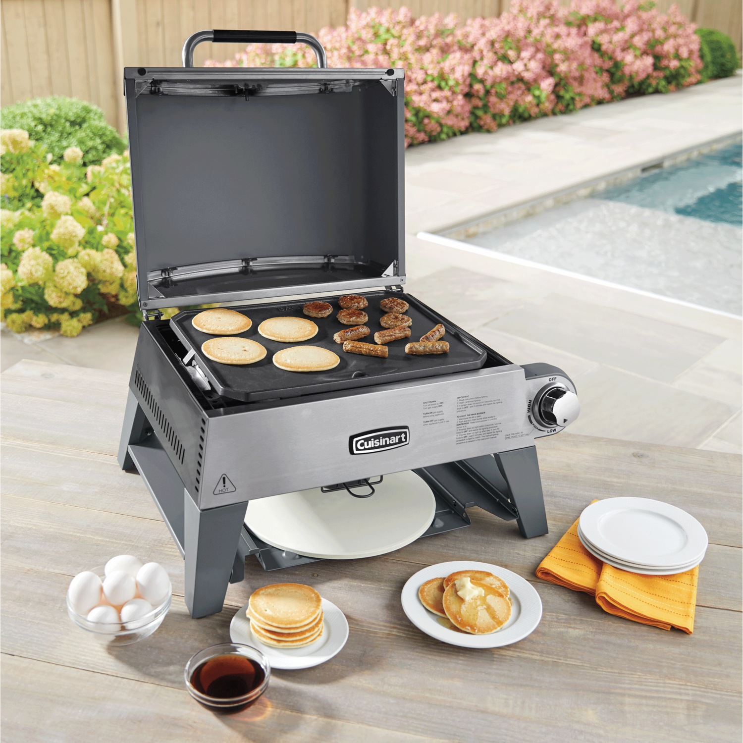 Cuisinart 3-in-1 Grill/Griddle/Pizza Oven | Country Door