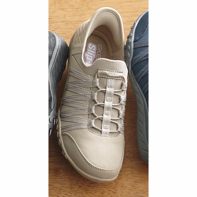 Skechers Women s Slip Ins Breathe Easy Country Door