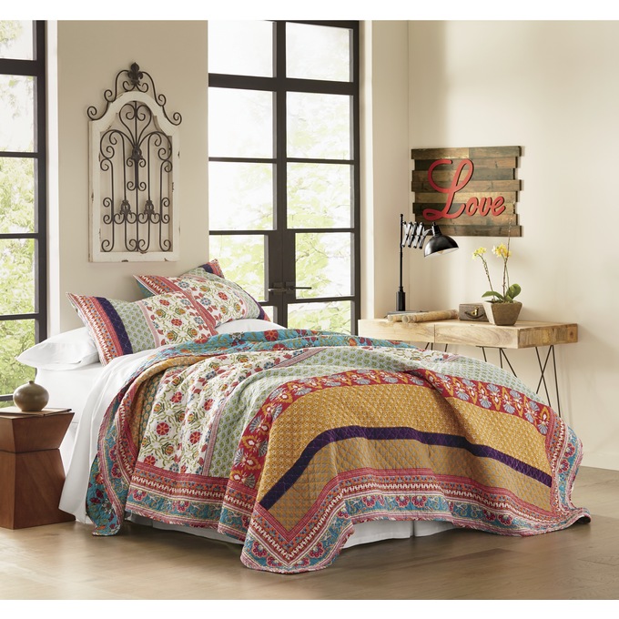 Your Choice Quilt and Sham Country Door