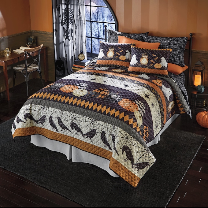 Reversible Halloween Quilt, , large