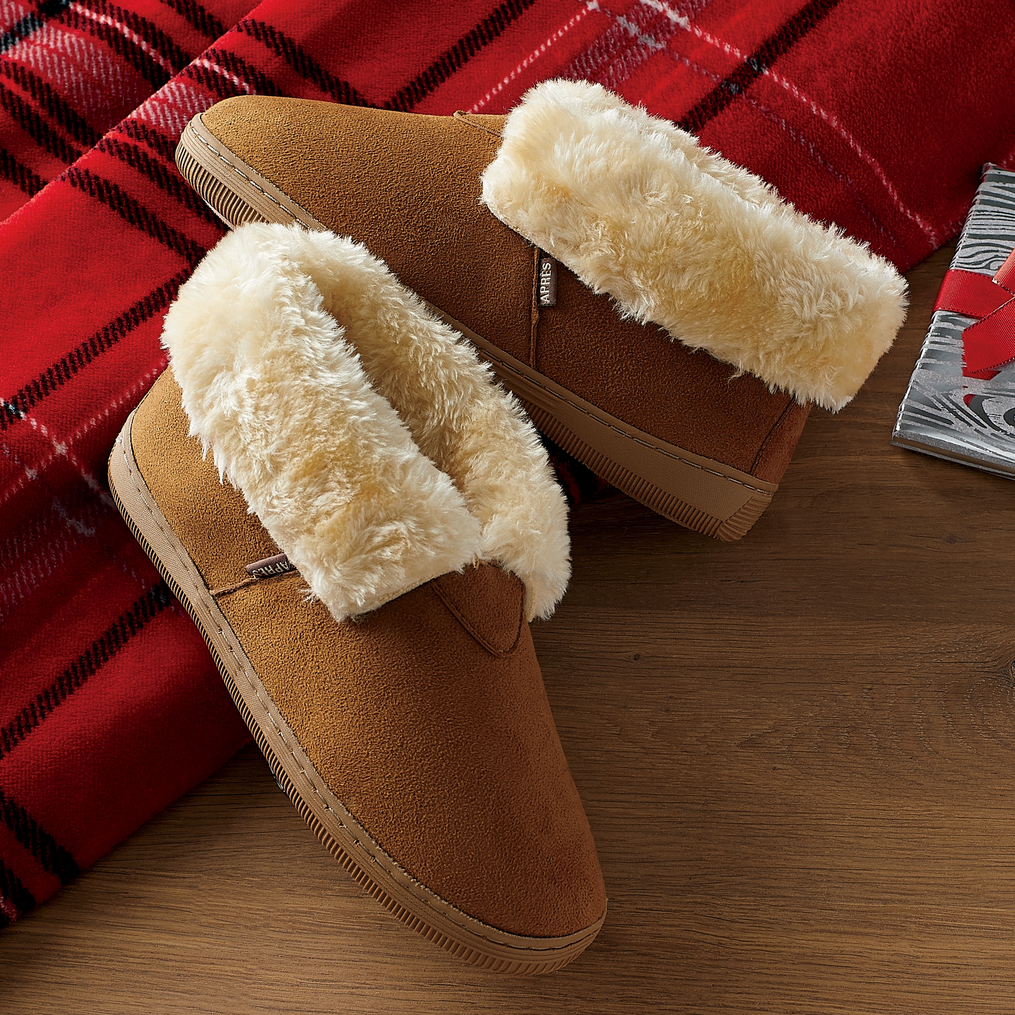 skechers mens house slippers