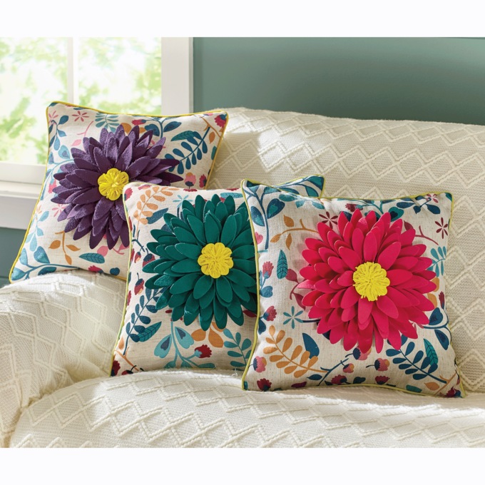 3-D Daisy Pillow Cover, , large