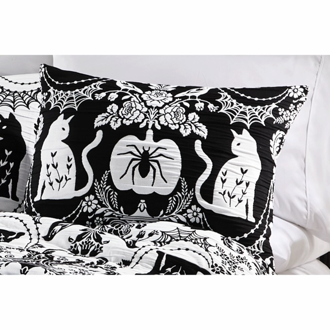 Raven Matelass&eacute; Jacquard Reversible Halloween Standard Sham, , large
