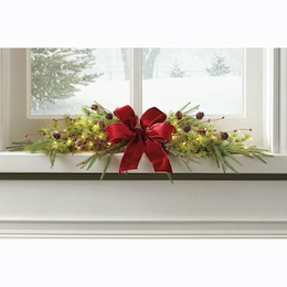 Lit Berry Evergreen Swag, , large
