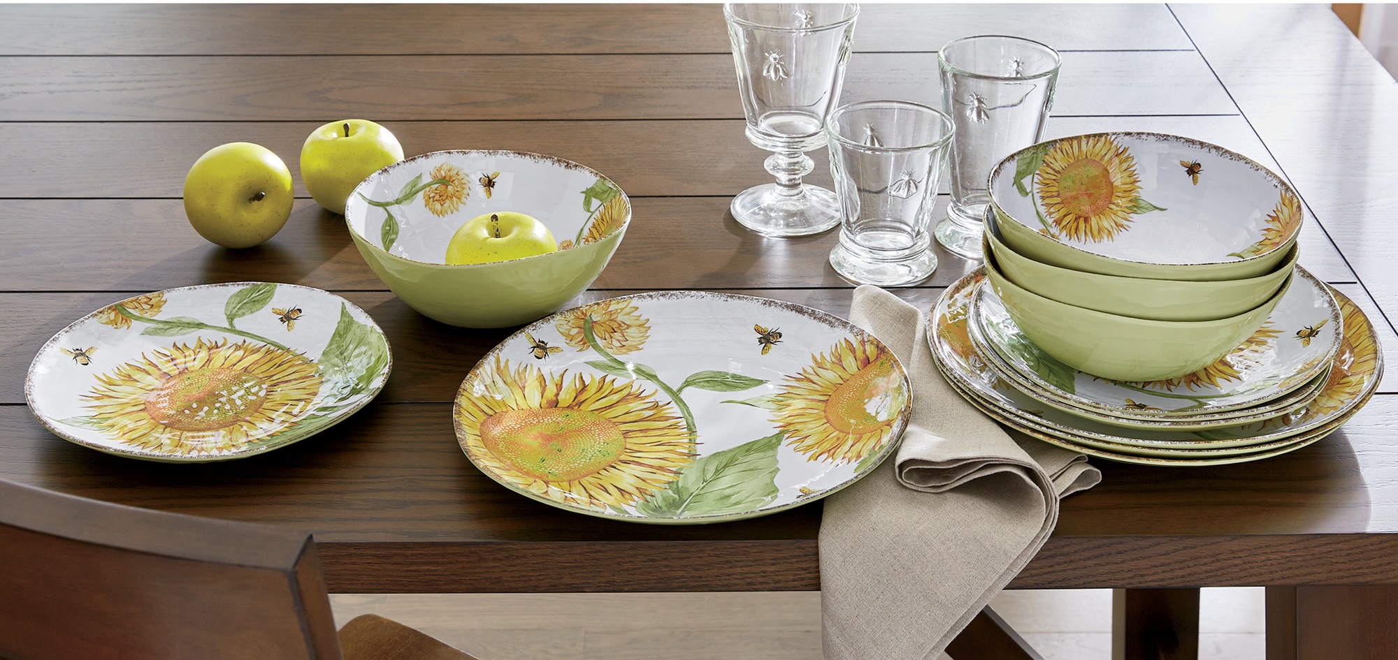 sunflower dinnerware
