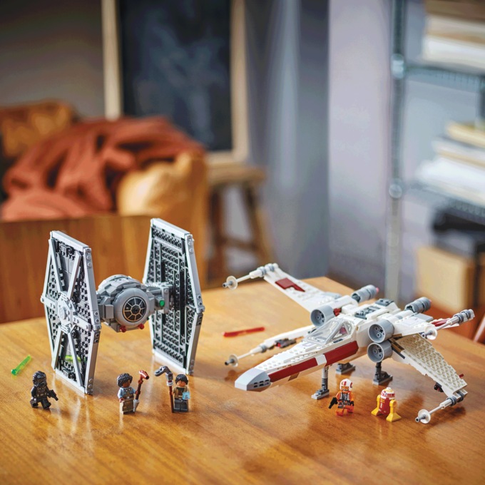  LEGO TIE Fighter & X-Wing Mashup, , large