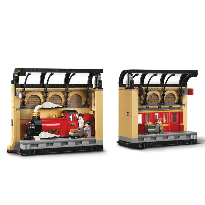 LEGO Harry Potter Book Nook: Hogwarts Express, , large