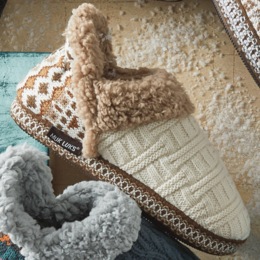 MUK LUKS Women&amp;&#35;39;s Magdalena Slipper, , large