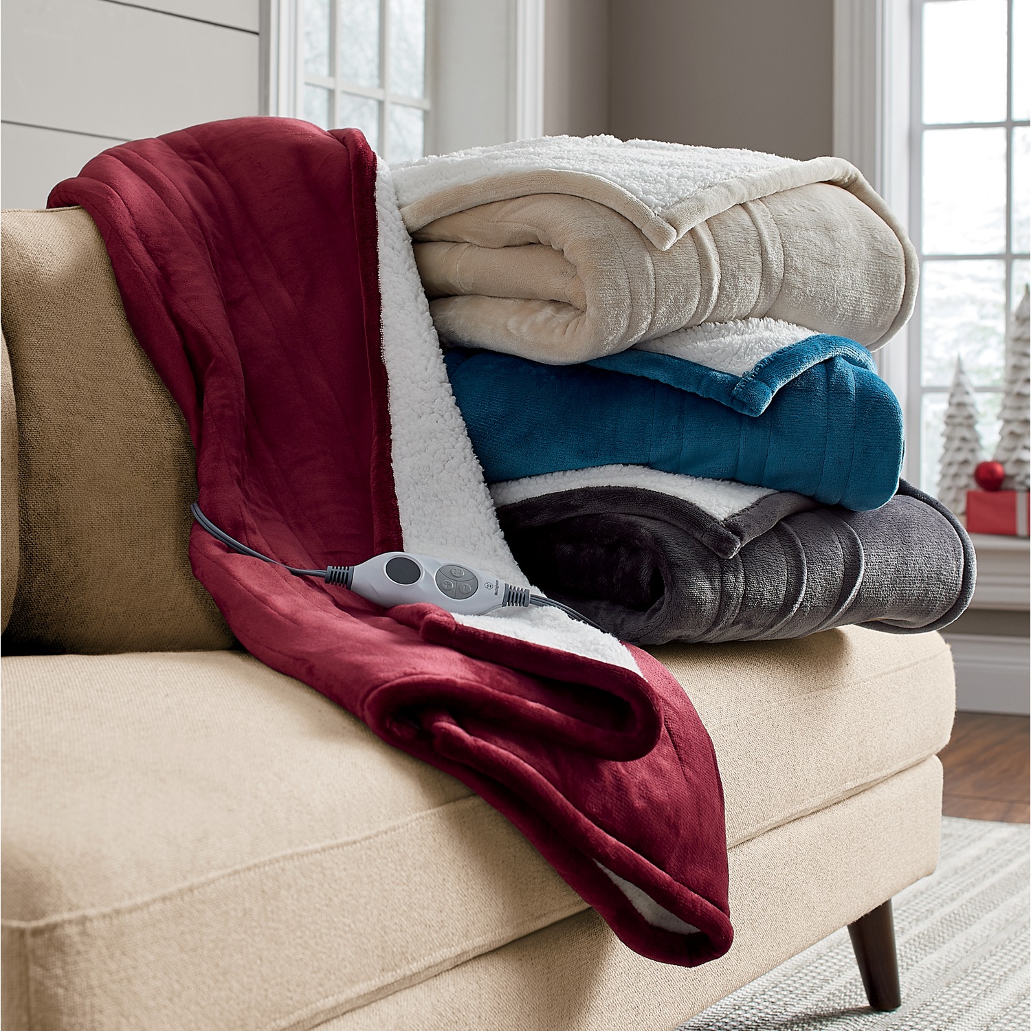 Westinghouse Reversible Fleece to Sherpa Heated Throw Plush Country Door