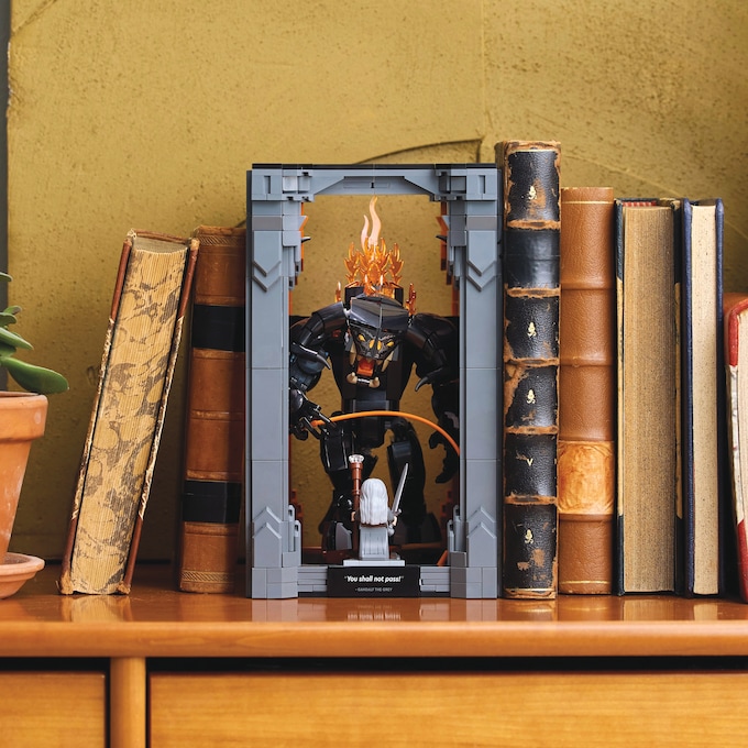 LEGO Icons The Lord of the Rings: Balrog Book Nook, , large