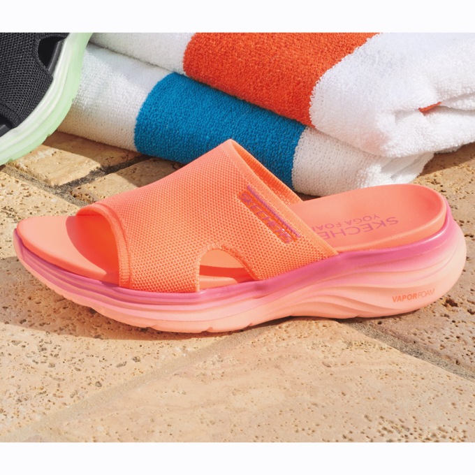 Skechers Women's Vapor Foam Slide, , large