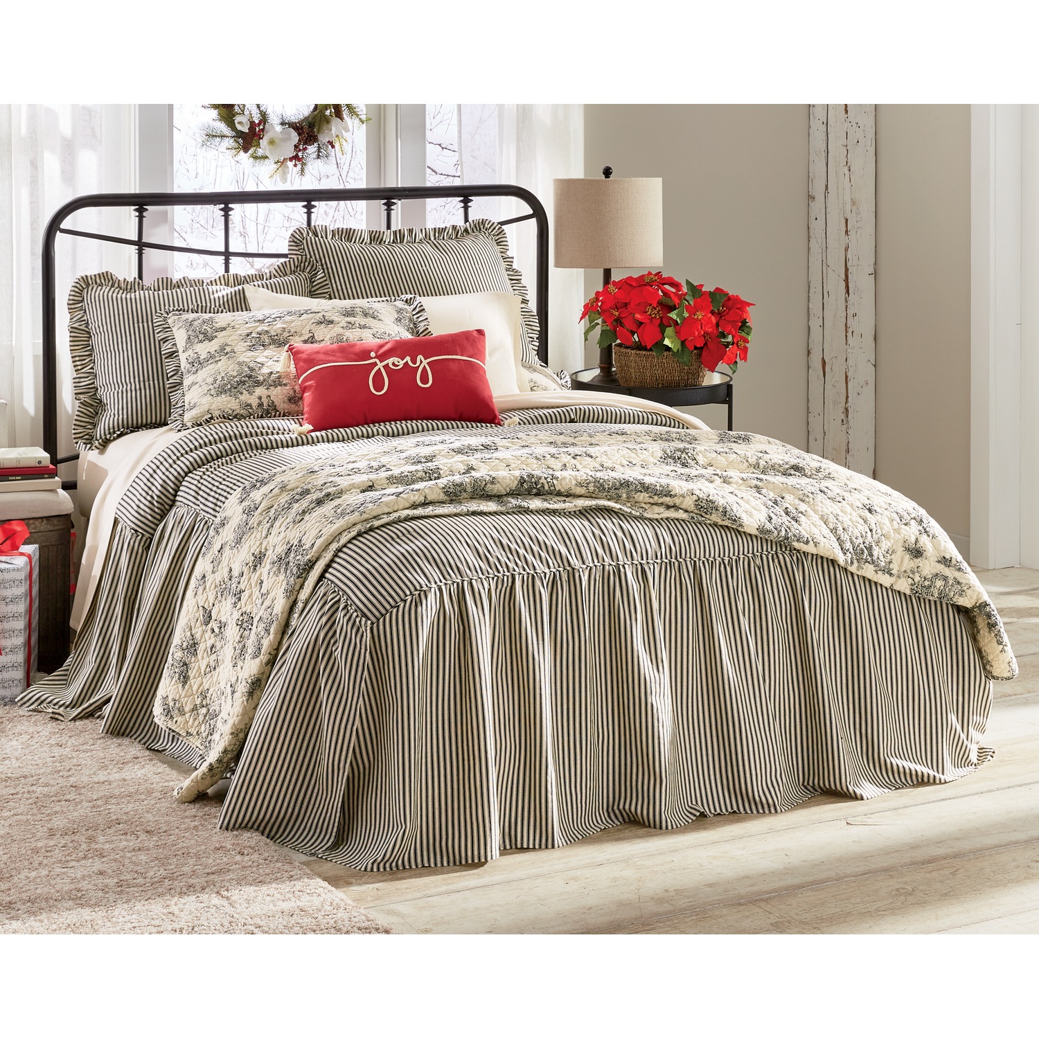 Farmhouse shop toile bedding