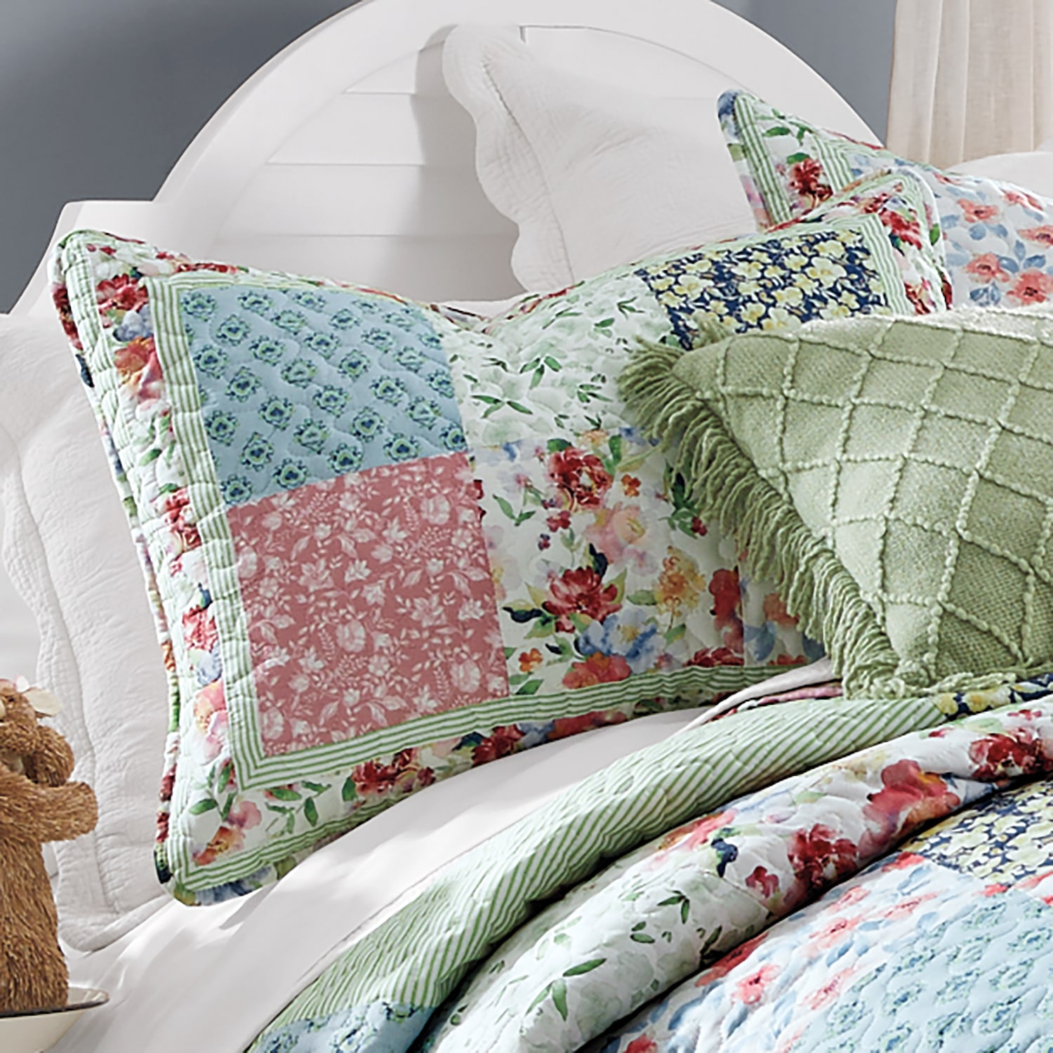 Rory Oversize Quilt and Sham Country Door