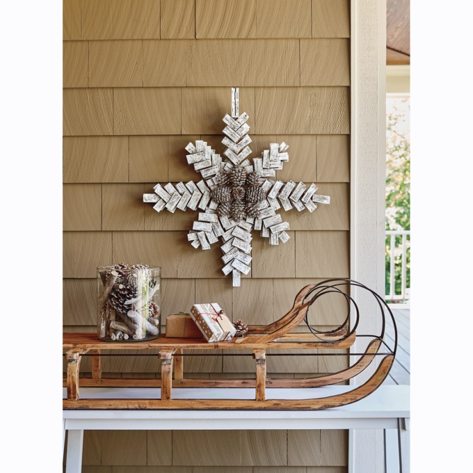 Pinecone Snowflake Décor