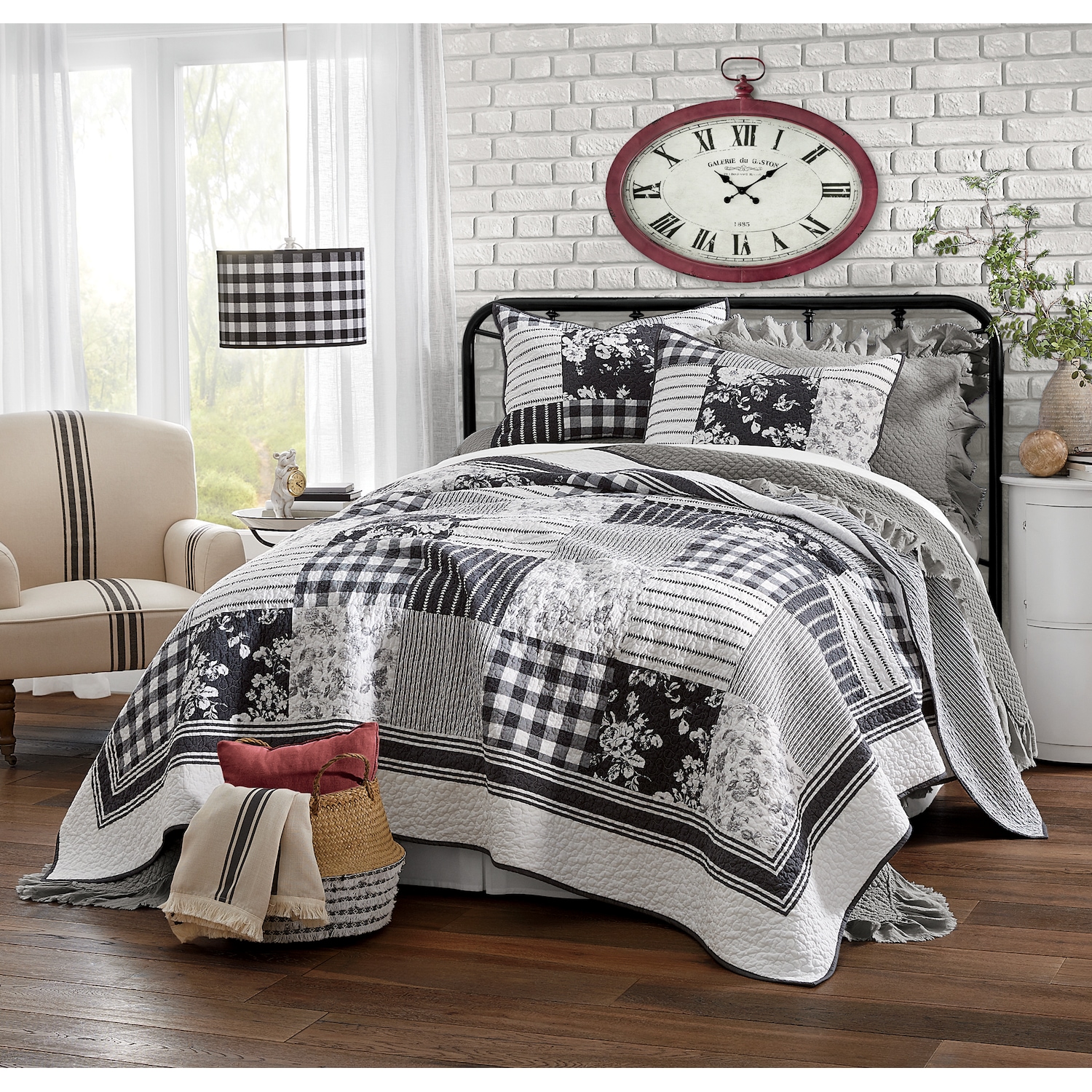 Charlotte Oversized Quilt Country Door