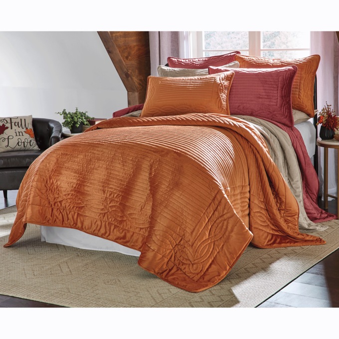 Vienna Velvet Oversized Quilt, Pumpkin, large