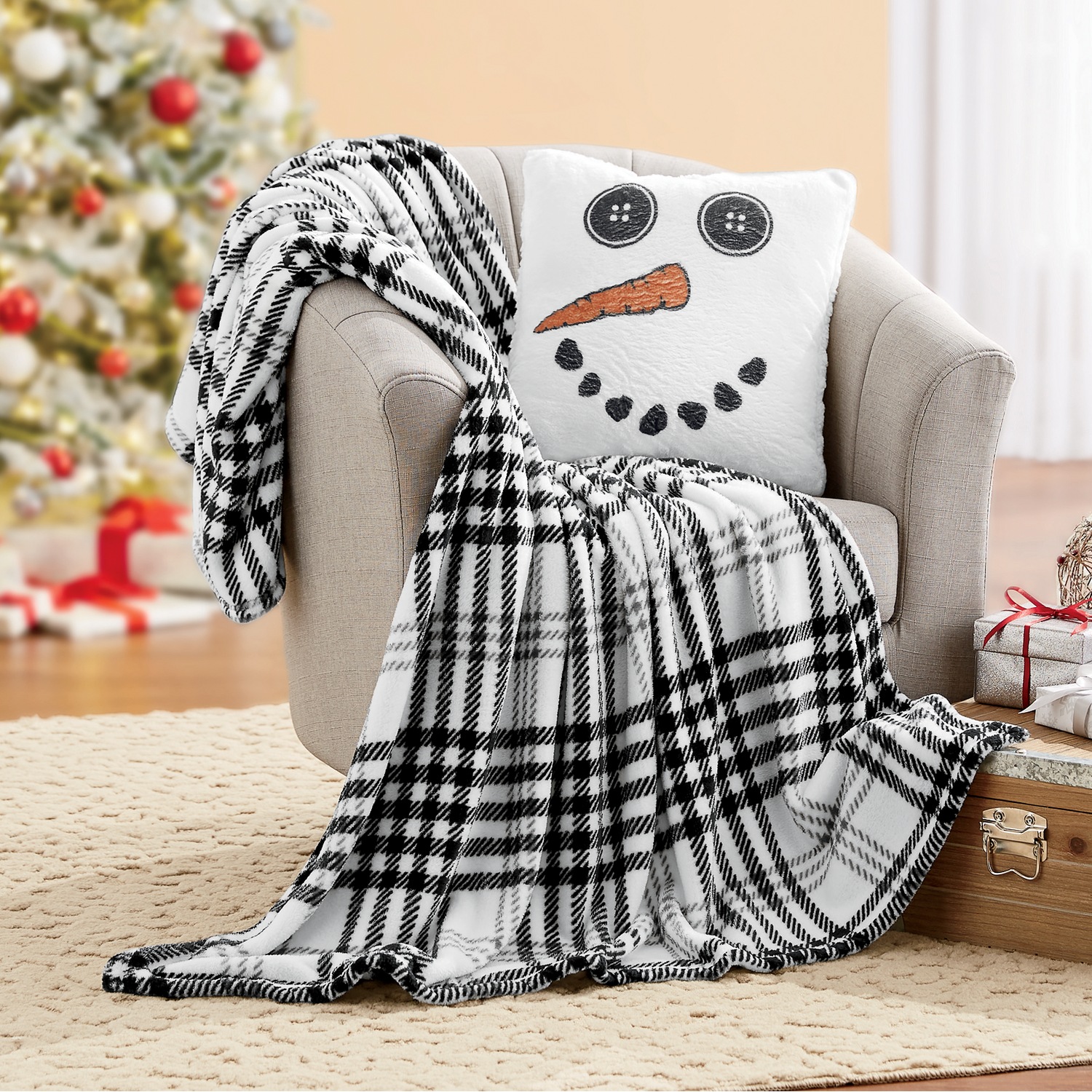 Novelty Plush Throw and Pillow Set Country Door