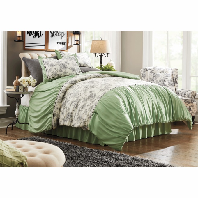 Evie 4-Piece Comforter Set