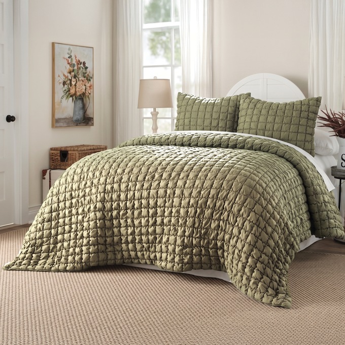 Cloud Puff Oversized Quilt, , large