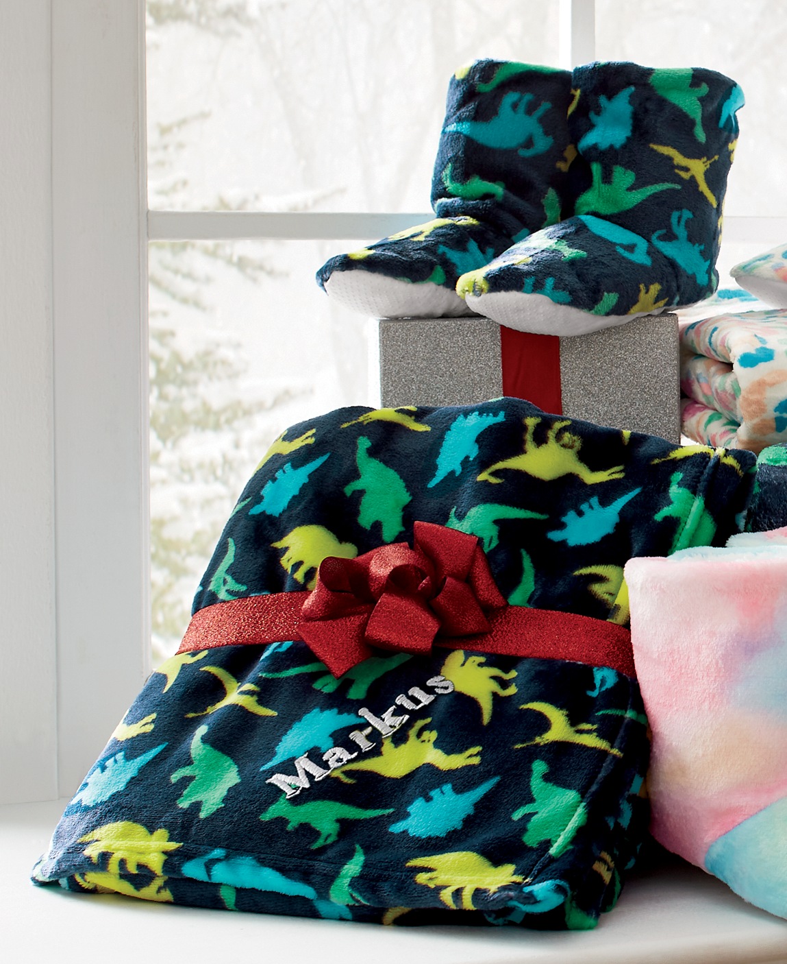 Kids Novelty Throw Blanket & Bootie Slipper Gift Set, , large