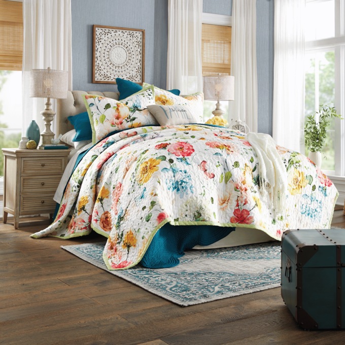 Flora And Fauna Oversized Quilt and Sham, , large
