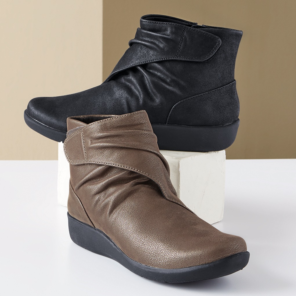 clarks sillian tana wedge bootie