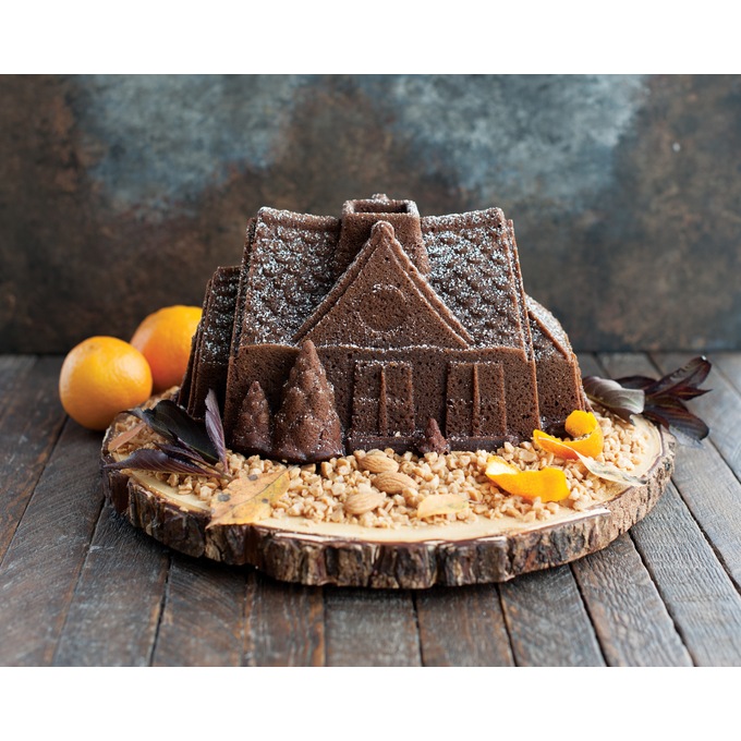 Success with Nordic Ware Gingerbread Bundt for Gingerbread House! Method in  comments! : r/Baking