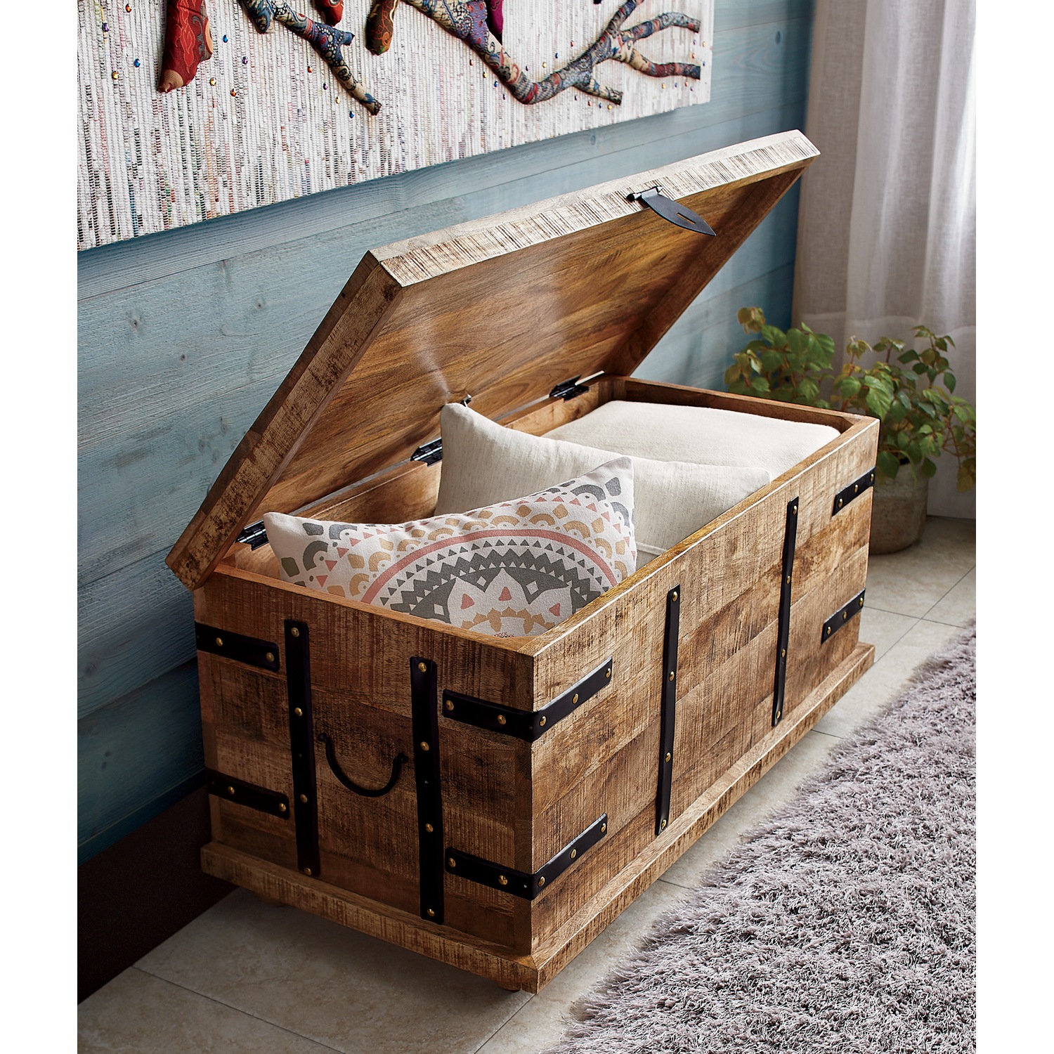 Cheap trunk coffee shop table
