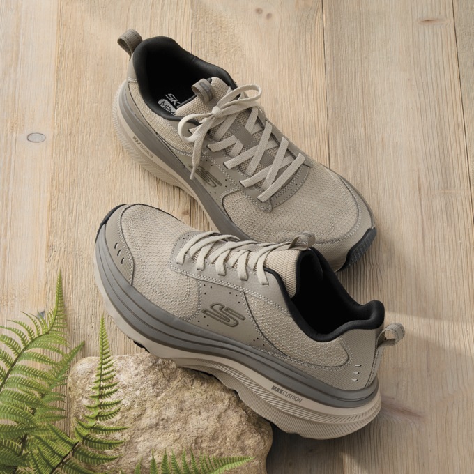 Skechers Men's Max Cushioning Zirrus Shoe, , large