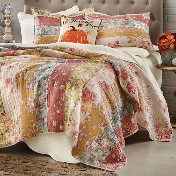 Surrey Oversized Quilt , , large