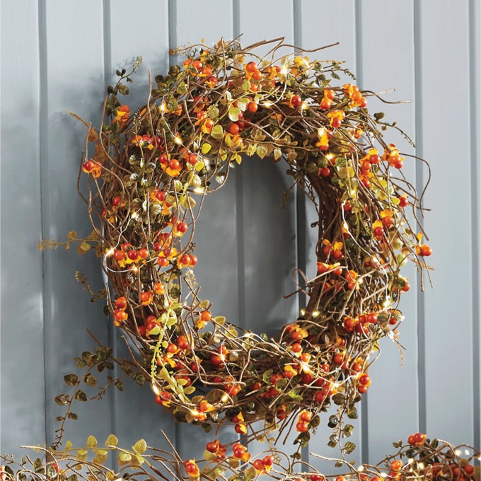 Lit Bittersweet Wreath, , large