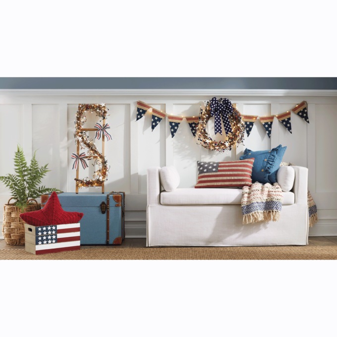 Lit Americana Ladder Décor, , large